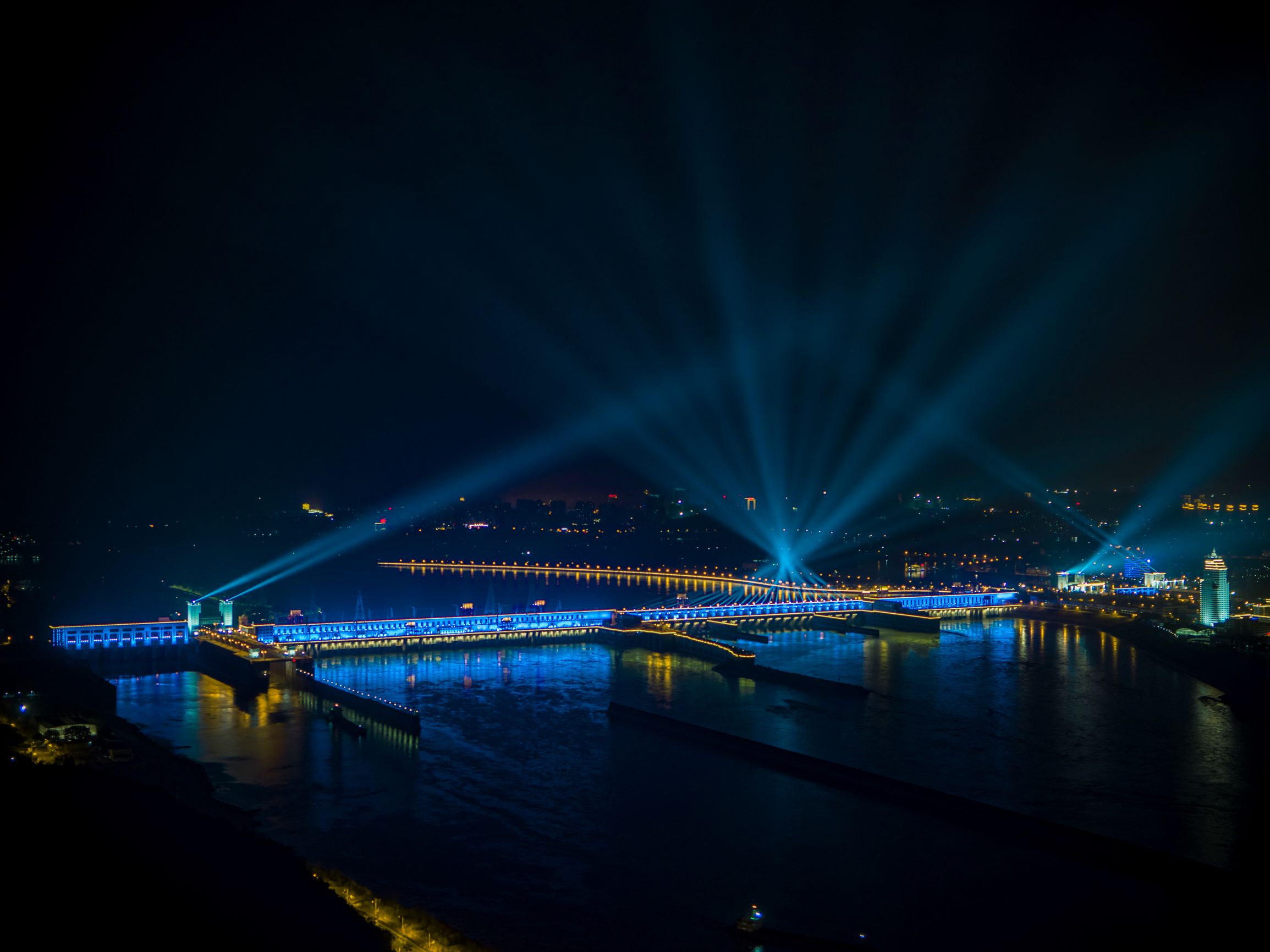 葛洲壩樞紐渲染照明工程--2020神燈獎申報工程